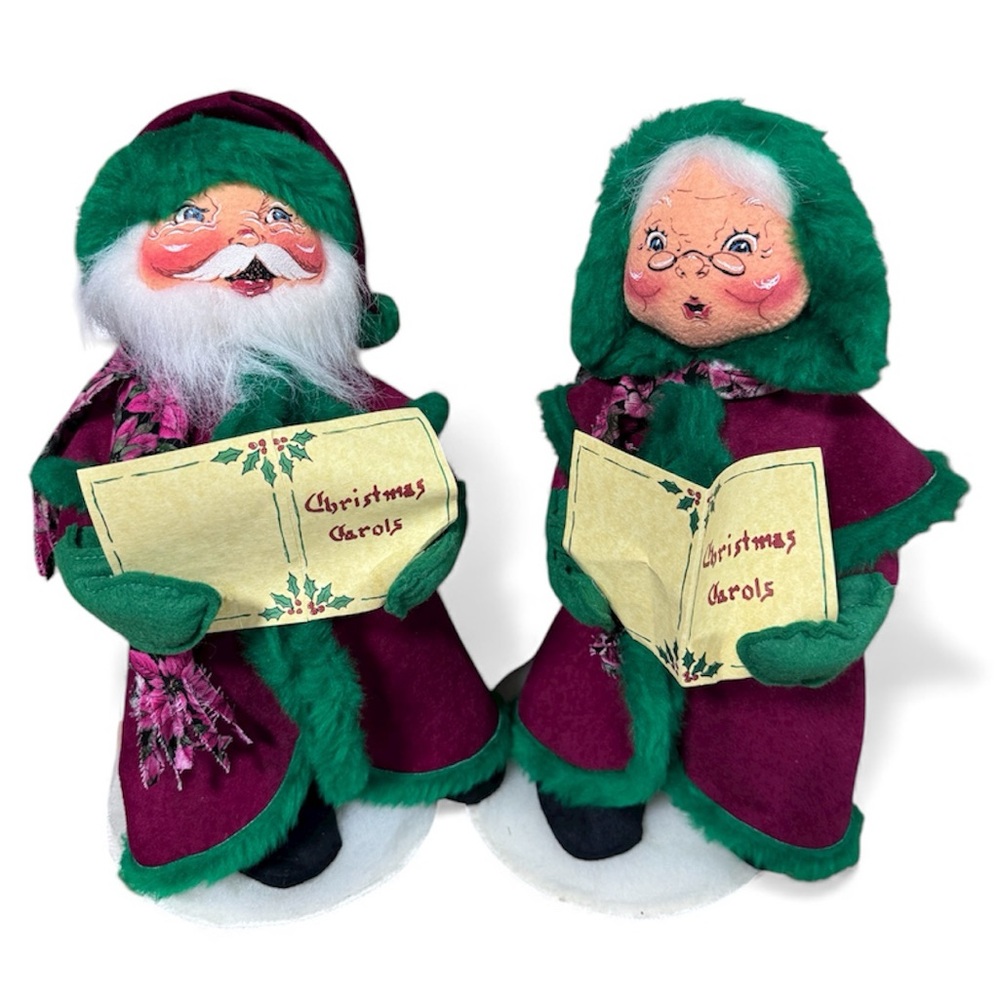 Annalee Festive Caroling Santa and Mrs. Claus - 2 Figures - 1998 Collectible